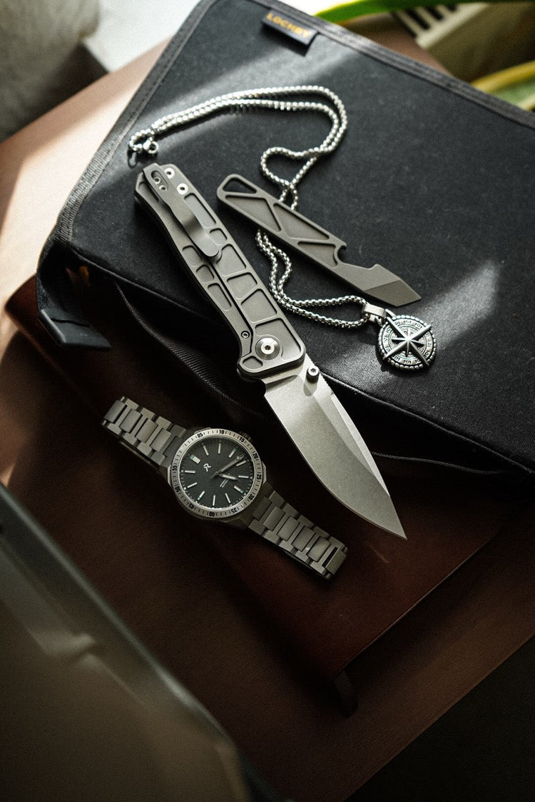 Frame Lock Knives