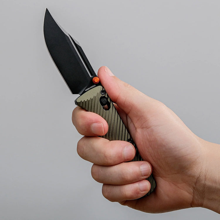 Clip Point Knives