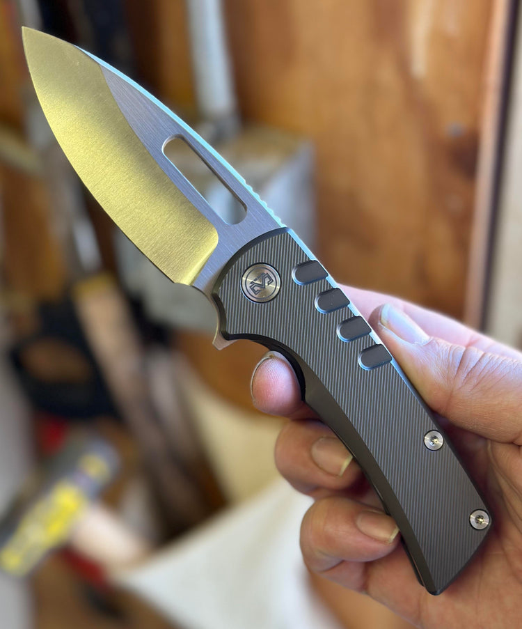 M390 Knives