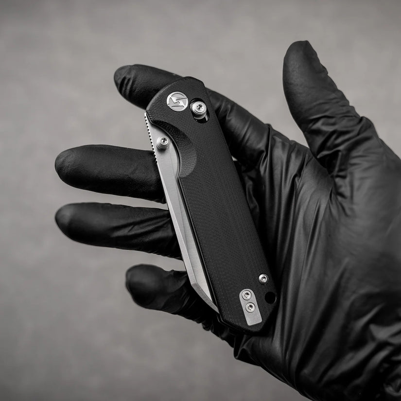 Olitans King Penguin G062-BW - 3.35" 14C28N Satin Blade, Black G10 Handle