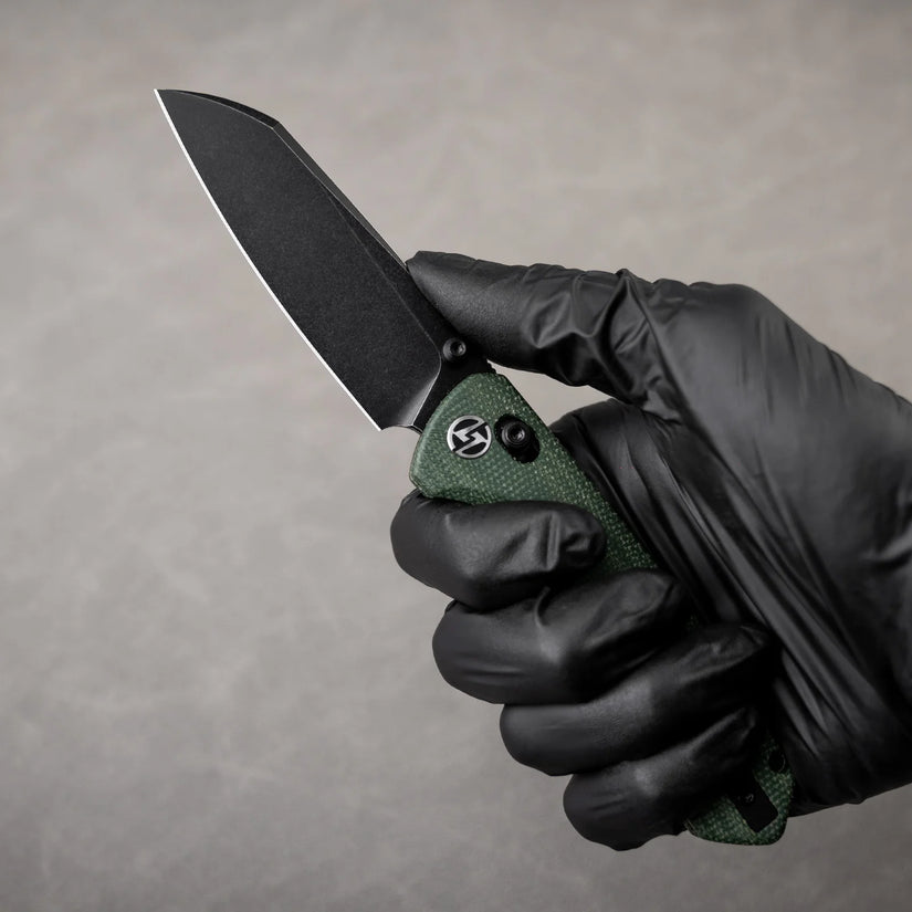 Olitans King Penguin G062-GB - 3.35" 14C28N Black Blade, Green Micarta Handle