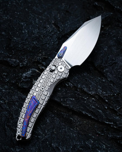 Olitans T052-LS - 3.54" M390 Blade, Titanium Handle & Timascus