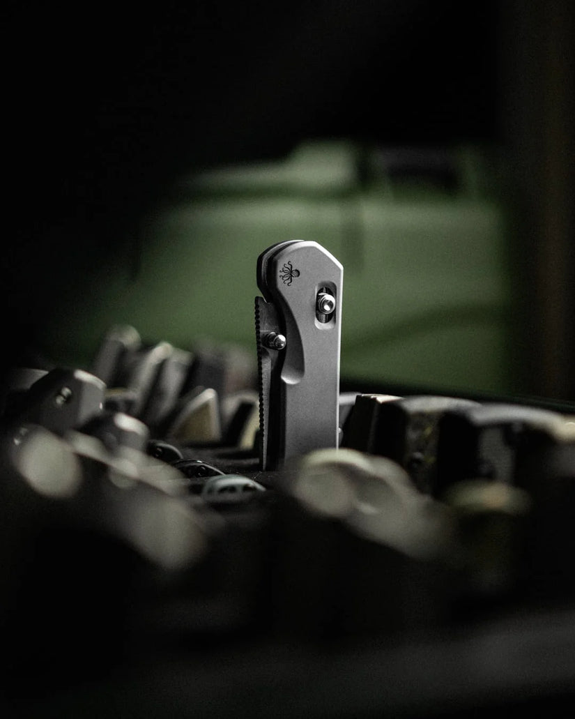Piratech Kraken/Tsunami - 3.22" S90V Hand Strip Satin Sheepsfoot Blade, Mag-Snap Bead Blasted Titanium Handles