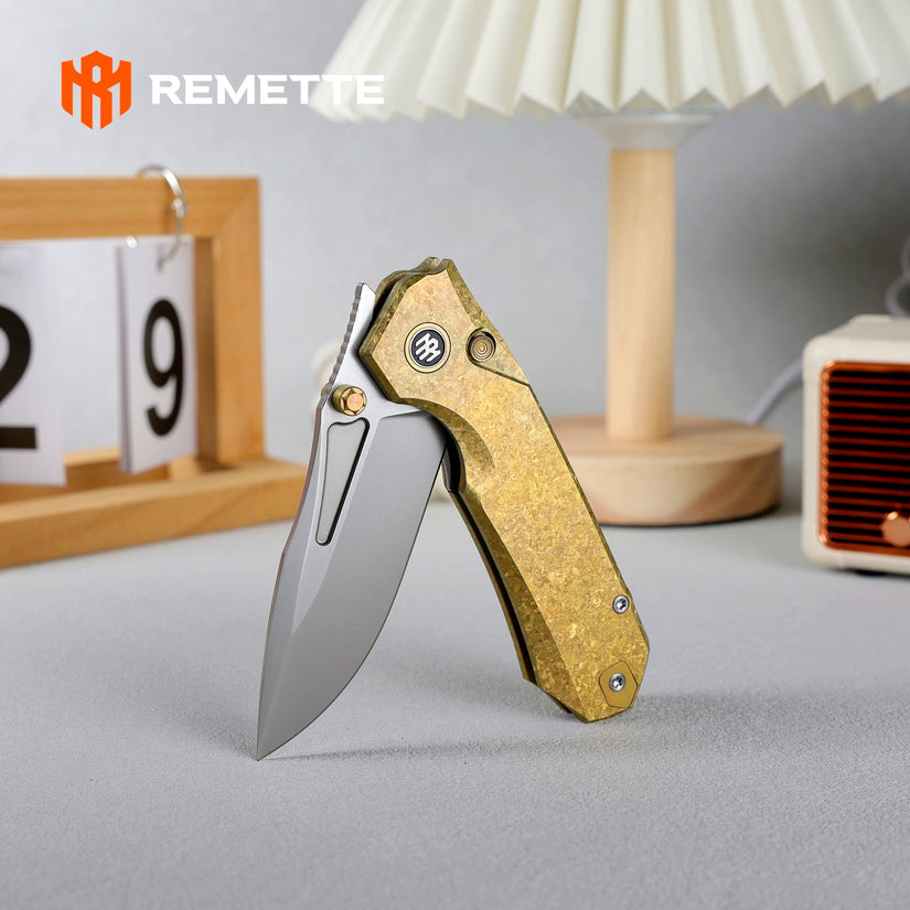 Remette RT-Rhino - 3.07" M390 Blade, Gold Crystallised Titanium Handle