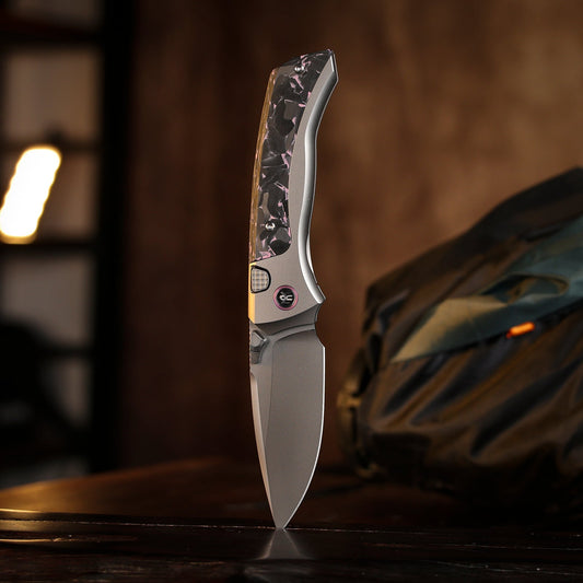 Remette RT-Steed - 3.07" M390 Blade, Pink Carbon Fibre and Titanium Handle