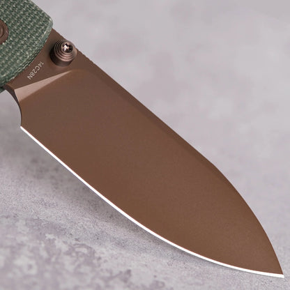 Vosteed Raccoon Top Liner Lock A2907 - 3.25" 14C28N Copper Dune Blade, Green Micarta Handle