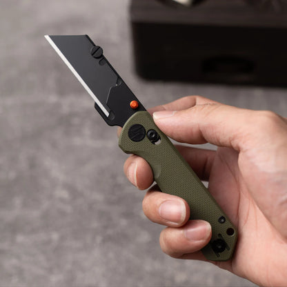 Olitans Adélie Penguin G076 - 2.68" Black Utility Blade, Green G10 Handle