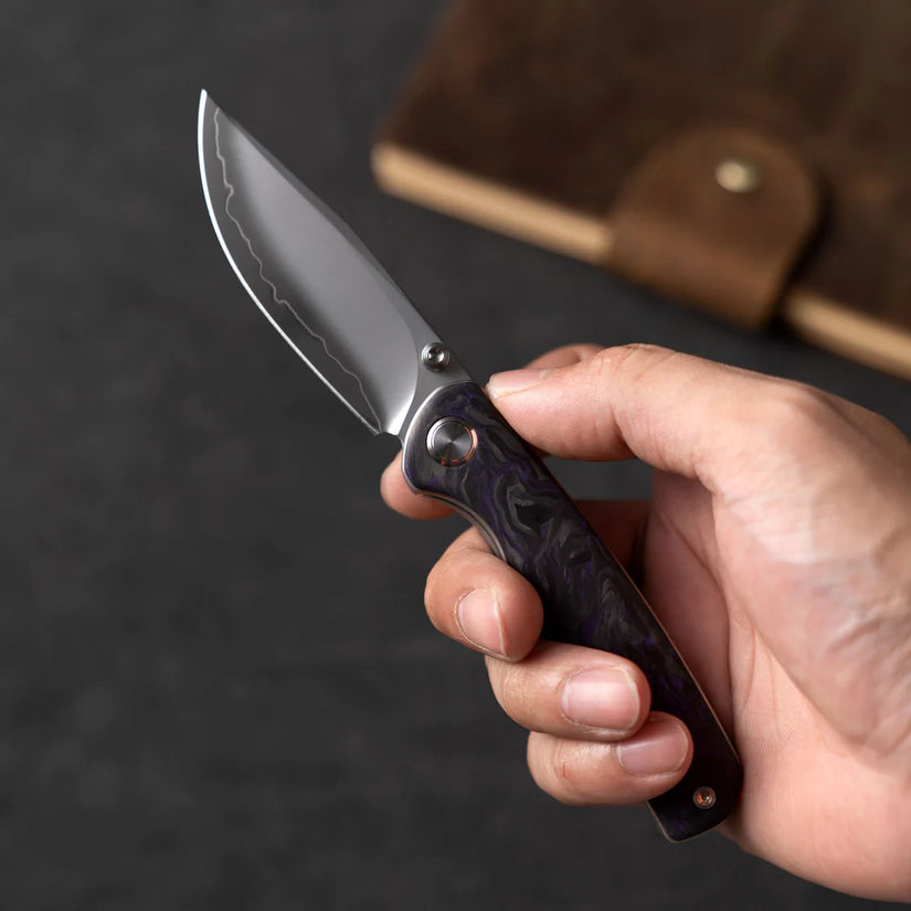 Olitans Gecko M070 - 3.07" SLD-Magic Blade, Purple Carbon Fibre Handle