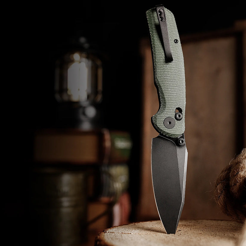 Trivisa Hornet-04G - 3.34" 14C28N Black Stonewashed Blade, Green Micarta
