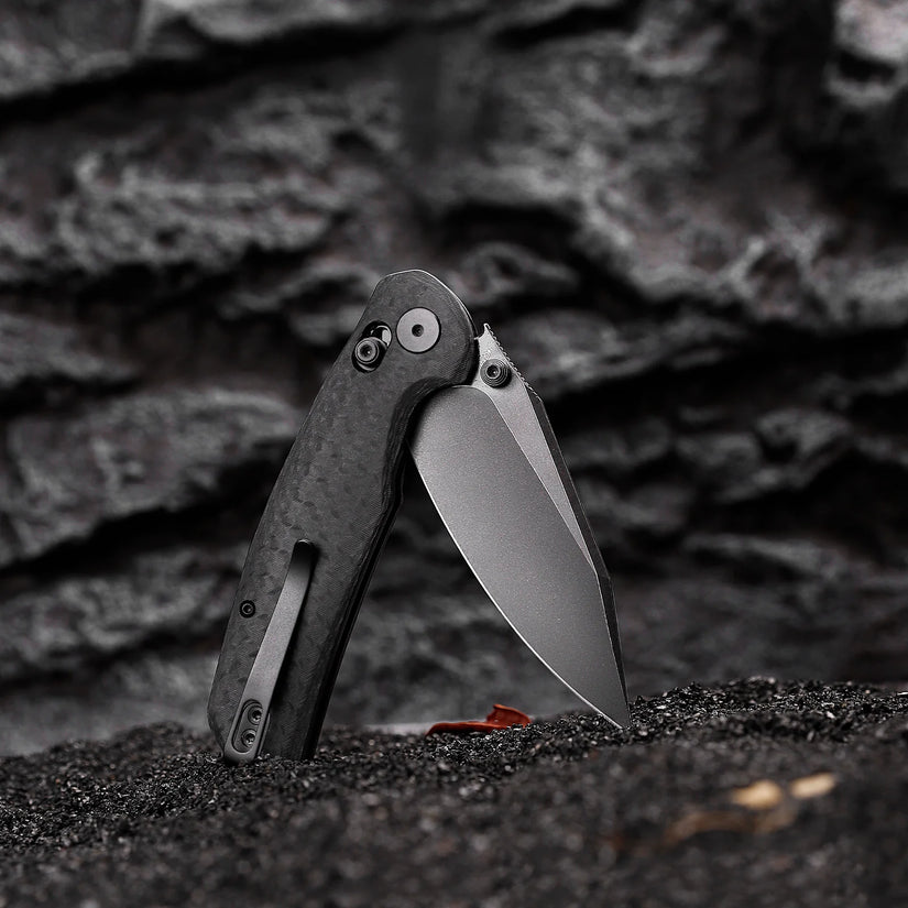 Trivisa Hornet-CG - 3.34" 14C28N Black Stonewashed Blade, Carbon Fibre Style G10 Handle