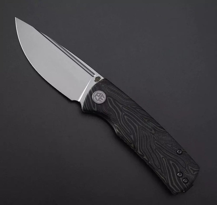 Petrified Fish Mini Beluga PFP01X - 2.99" 14C28N Bead Blasted Blade, Green GMASCUS Handle, Front Flipper